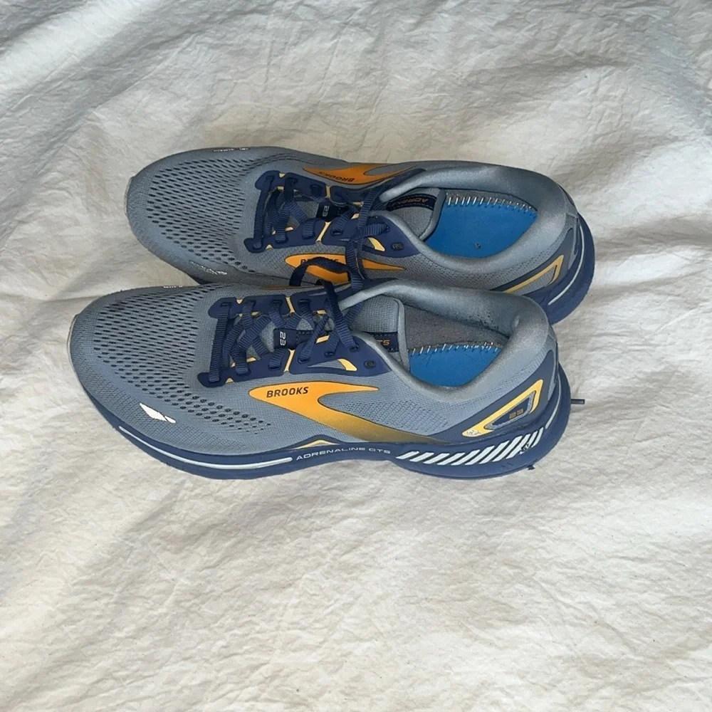 Brooks Adrenaline GTS 23 Grey Crown Blue Orange Running Shoe Men's Size 10